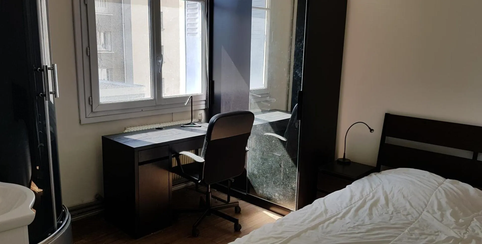 Chambre Privee Dans Un Appartement En Colocation A Grenoble A3